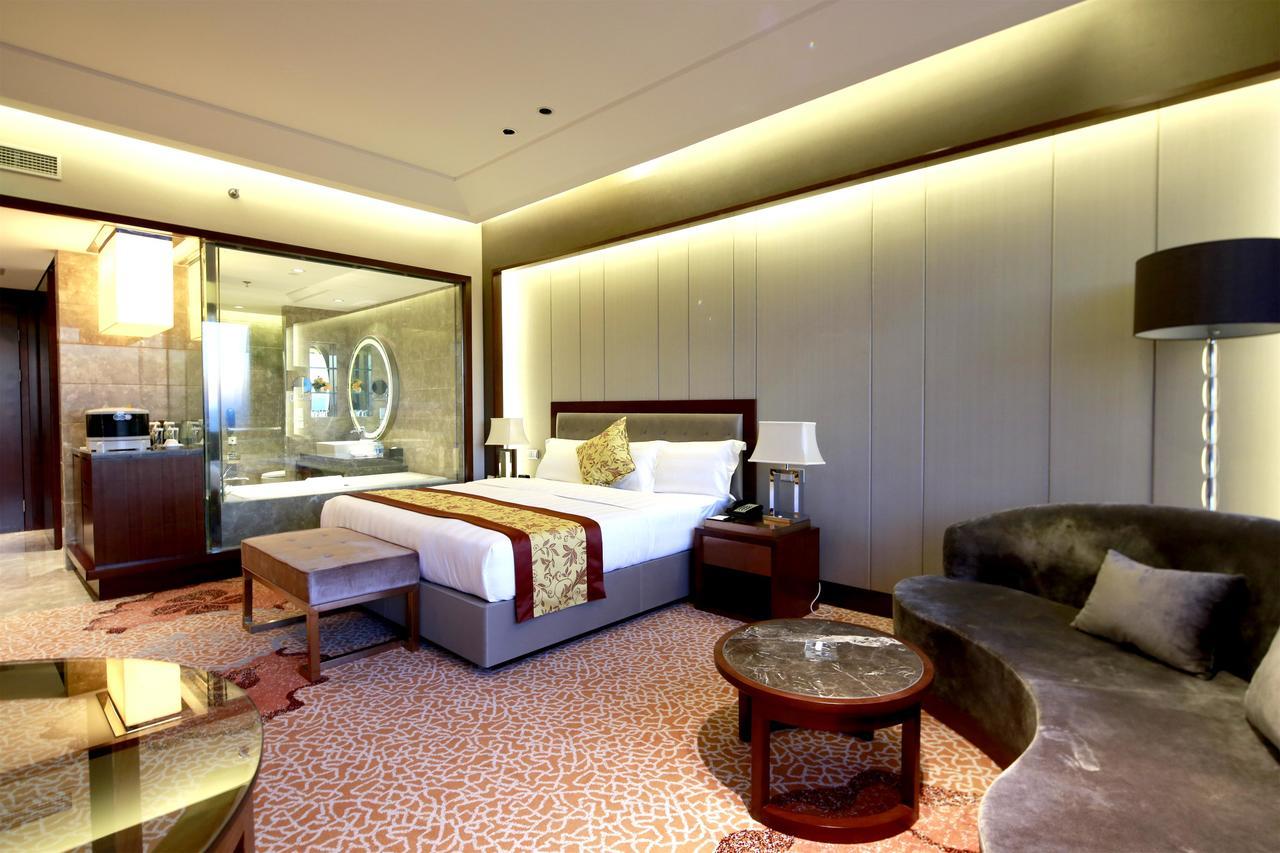 The Longemont Shenyang Hotel Bagian luar foto